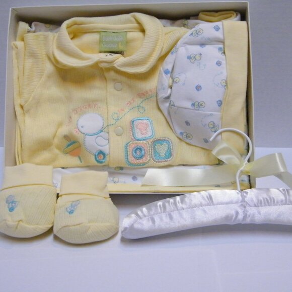 Ensemble cadeau pijama et couverture pour nouveau-né 0-3 mois - Picture 4 of 8